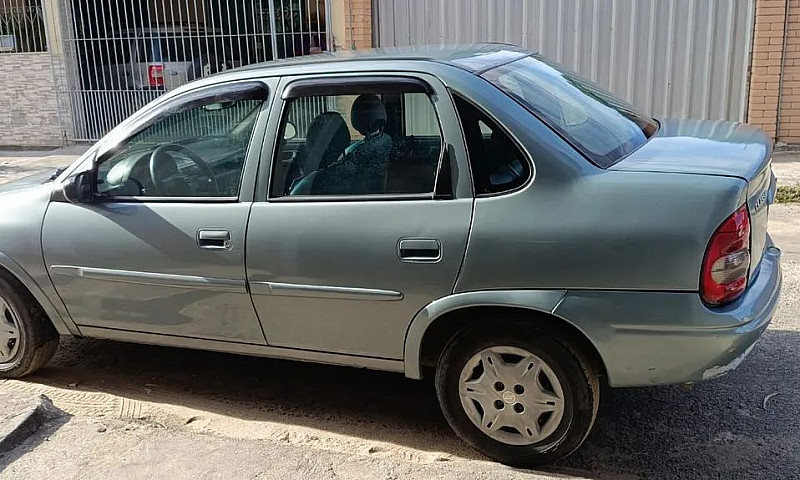 Chevrolet Corsa Sed....
