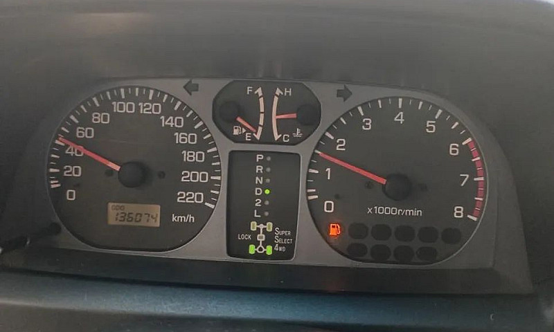 Mitsubishi Pajero Tr...