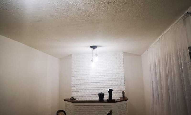 Casa A Venda Com Pis...