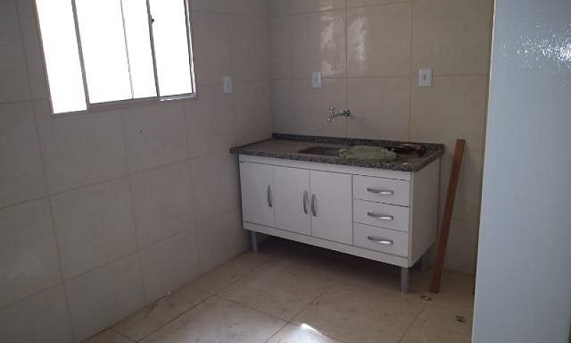Alugo Apartamento 02...