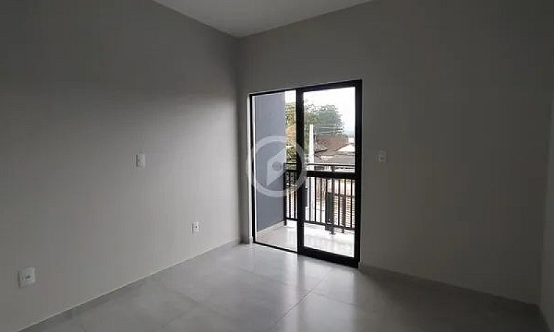 Casa À Venda No Bair...