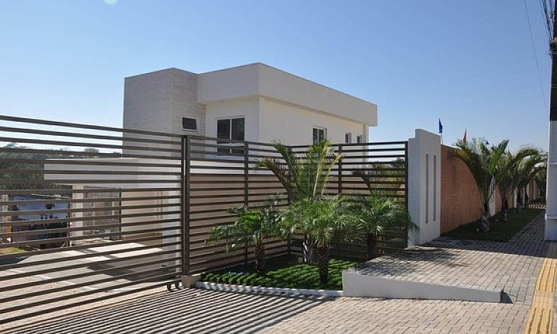 Casa De Condomínio S...