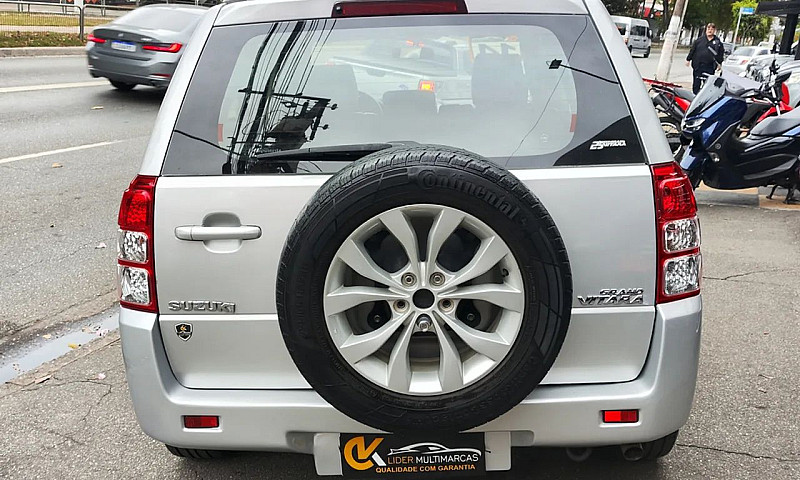 Suzuki Grand Vitara ...