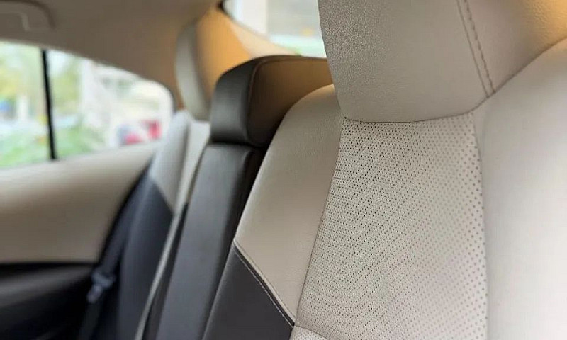 Toyota Corolla Altis...