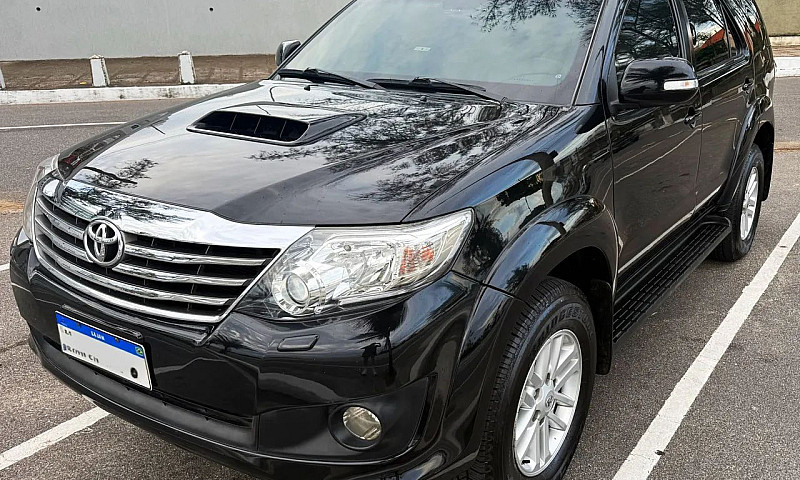 Toyota Hilux Sw4 Srv...