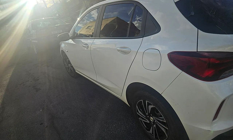 Chevrolet Onix Hatch...