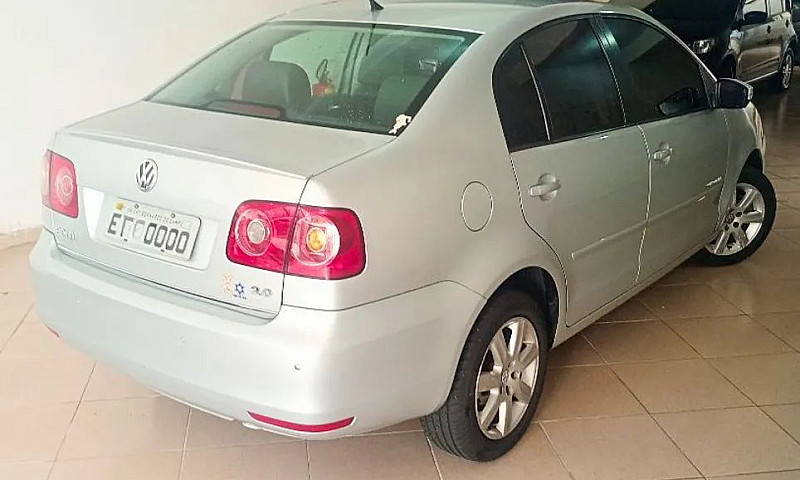 Volkswagen Polo Sed....