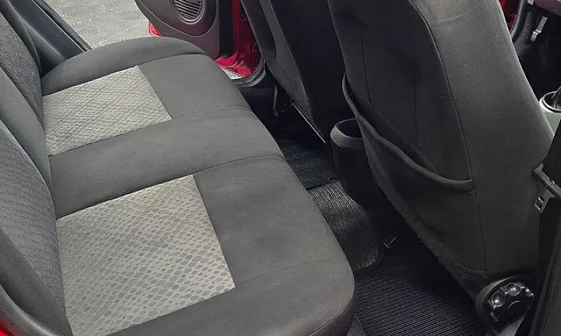 Ford Fiesta 1.6 8V F...