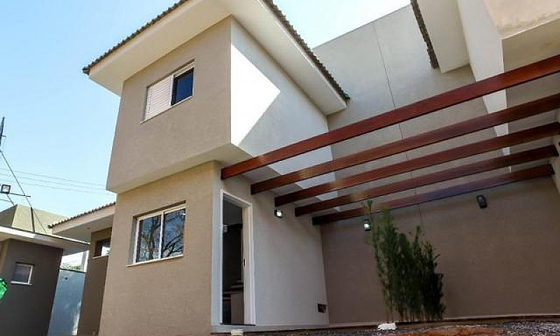 Casa À Venda Com 2 D...