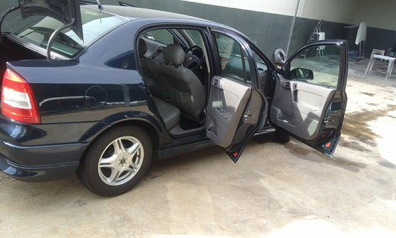 Vendo Astra 2002 Tra...