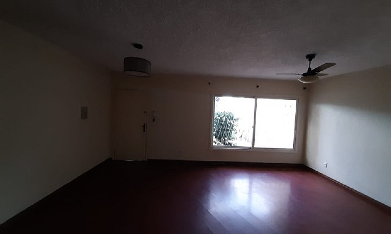 Sobrado 3 Dorm. Reca...