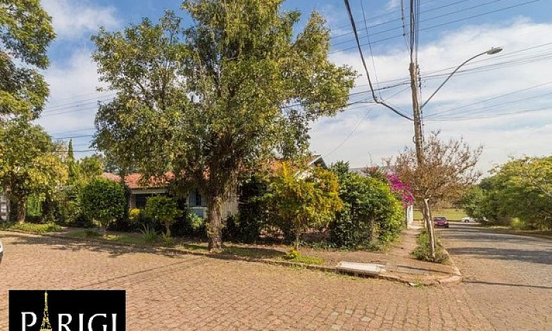 Casa Com 4 Dormitóri...