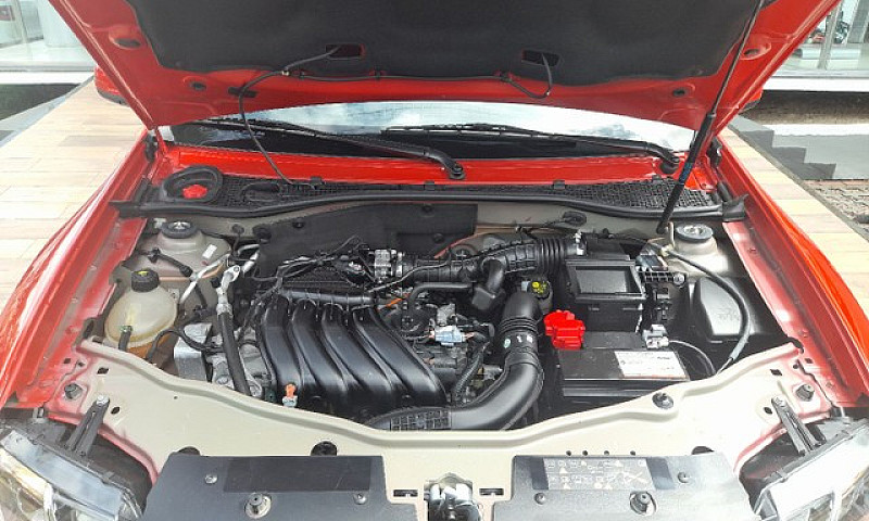 Veículo Duster 1.6 E...
