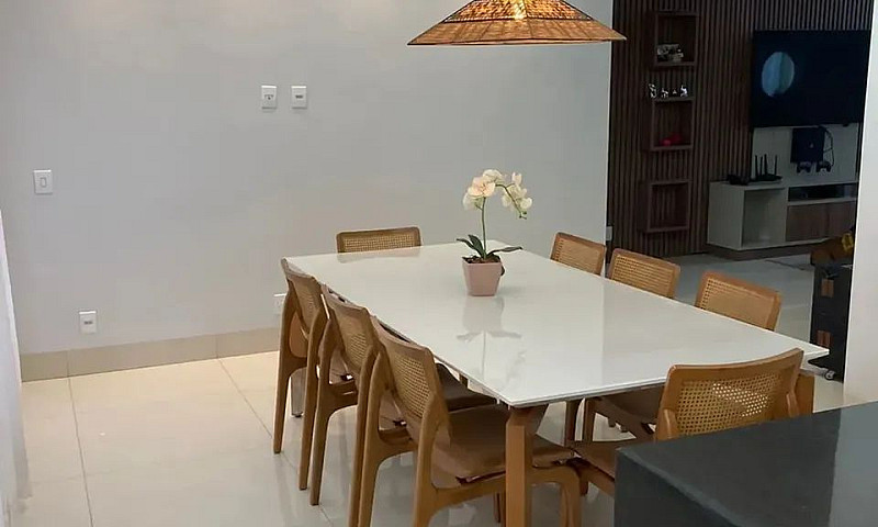 Casa De Condomínio P...