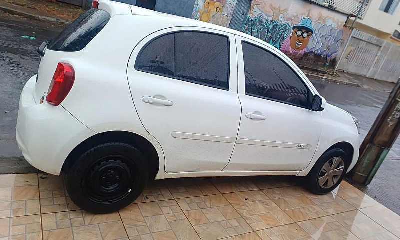 Nissan March S 1.0 1...