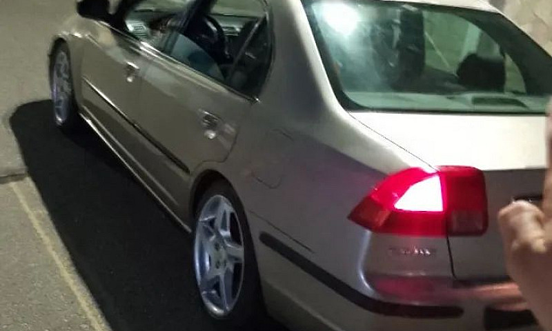 Honda Civic ...