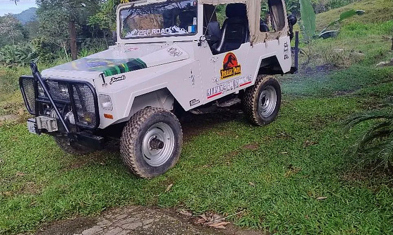Jeep Javali Cbt...