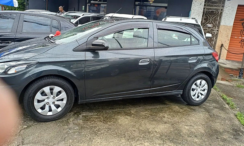 Chevrolet Onix Hatch...