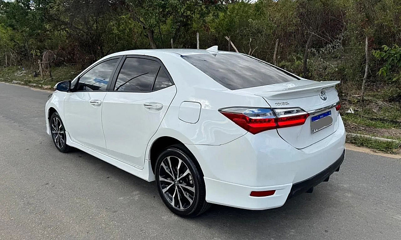 Toyota Corolla Xrs 2...