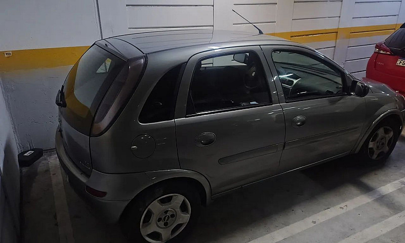 Chevrolet Corsa Hat....