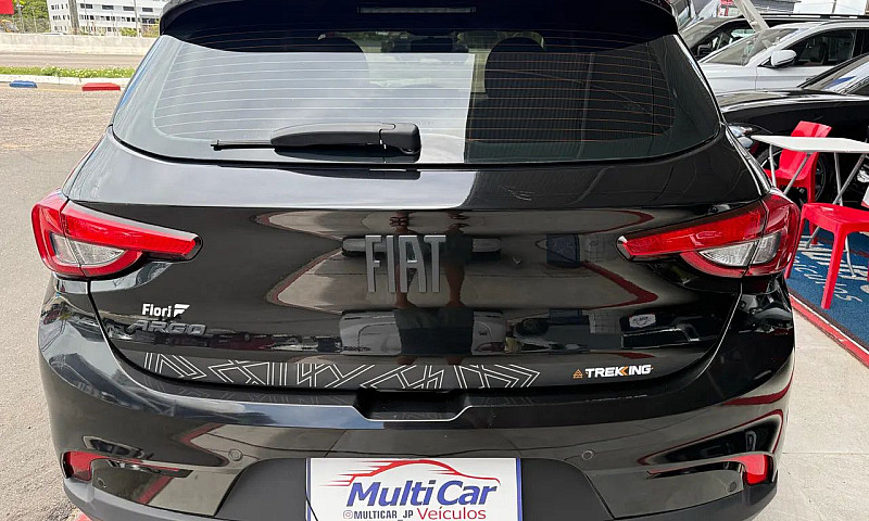 Fiat Argo Trekking 1...