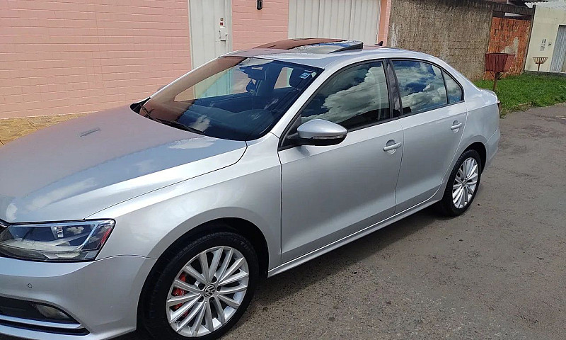 Volkswagen Jetta Com...