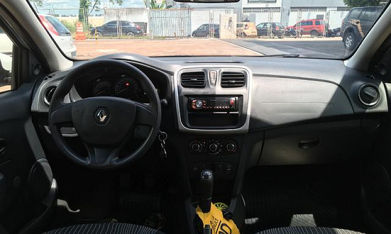 Renault Logan 1.0 Au...