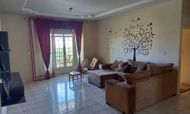 Casa Para Venda Em A...