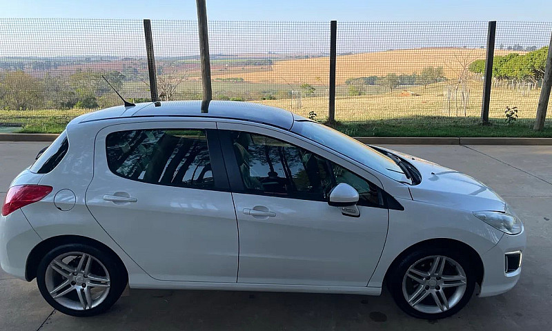 Peugeot 308 Allure 2...