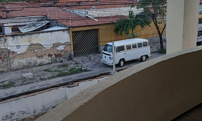 Aluga-Se. Casa Duple...