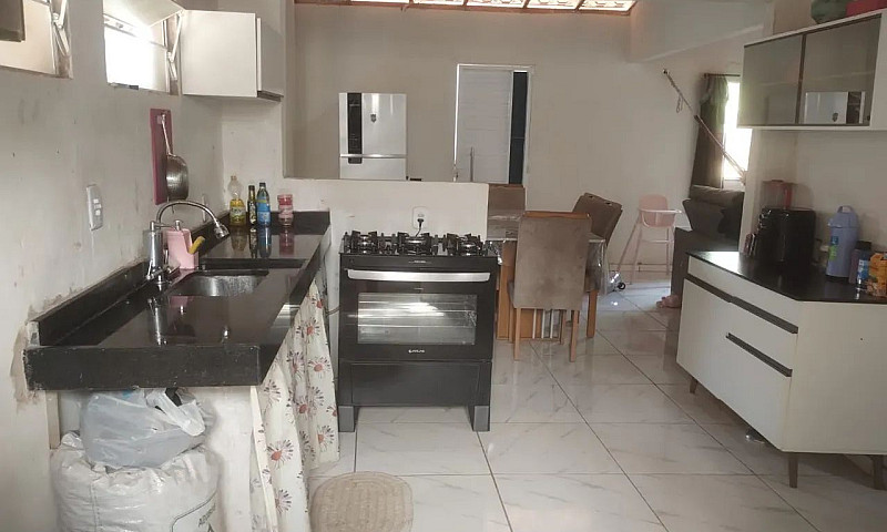 Vende-Se Casa No Bai...