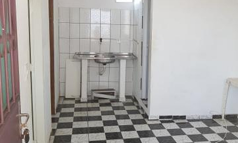 Alugo Casa No D.pedr...