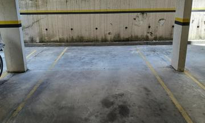 Aluga Se Apartamento...