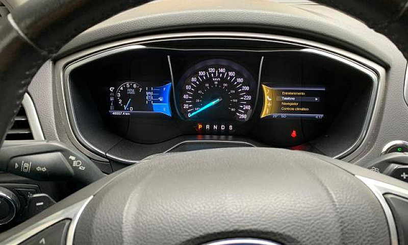 Ford Fusion Titanium...