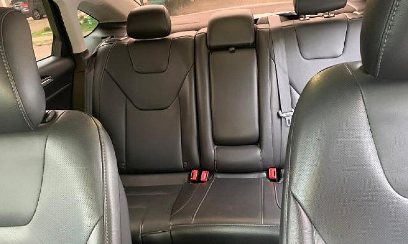 Ford Fusion Titanium...