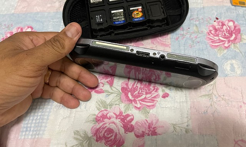 Vendo Ps Vita...