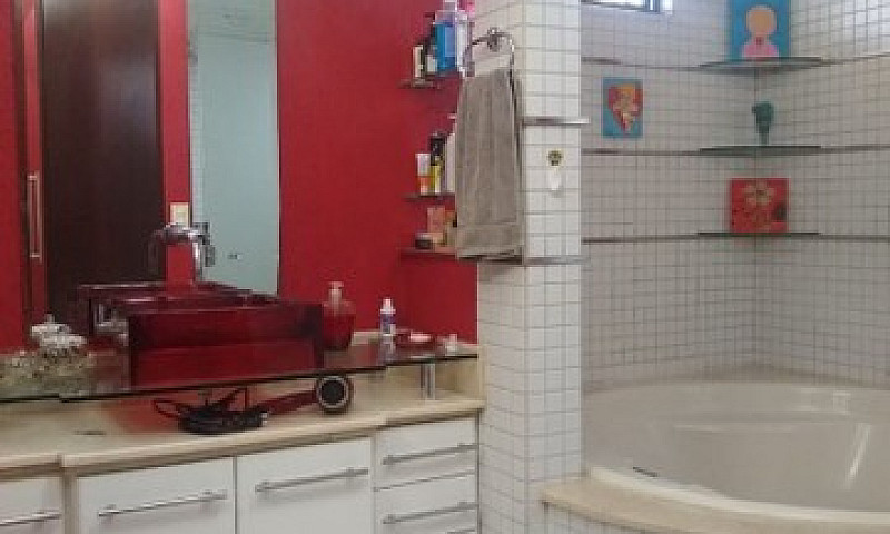 4 Suites No Umarizal...