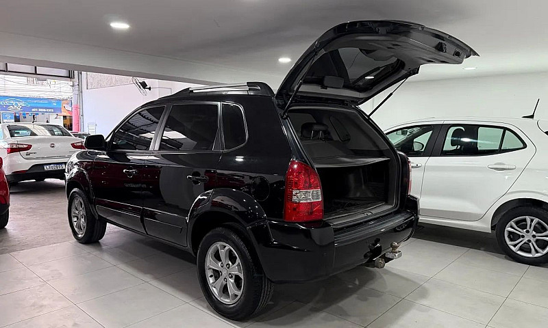 Hyundai Tucson 2.0 1...