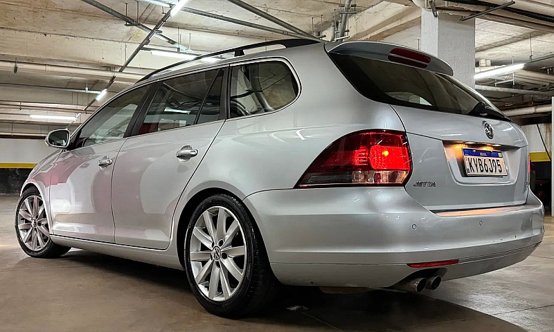 Volkswagen Jetta Var...