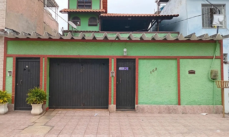 Casa Colonial Com Pi...