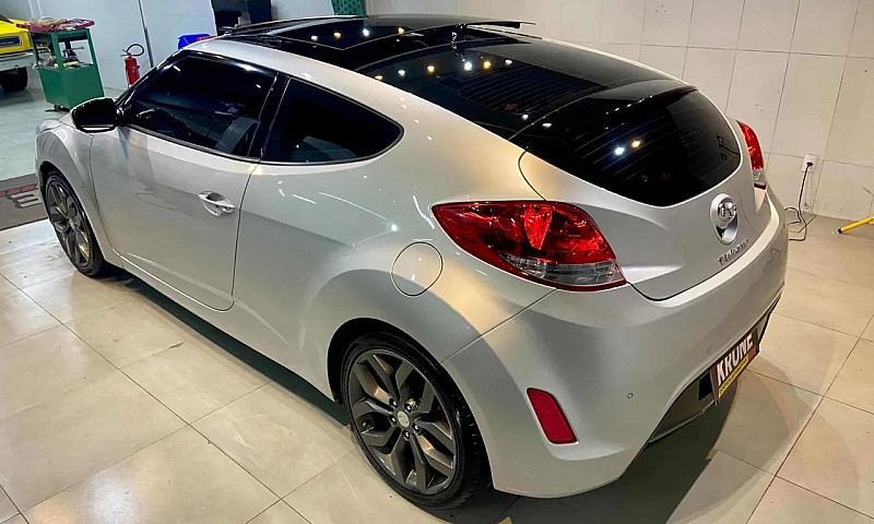 Hyundai Veloster 1.6...