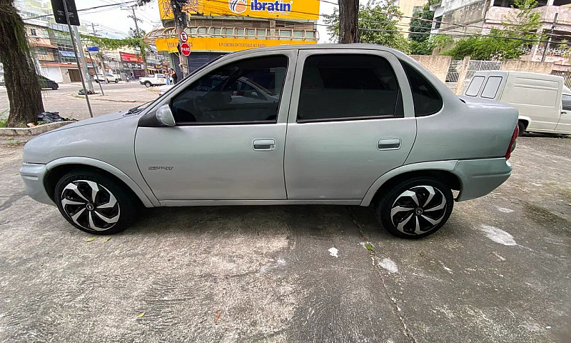 Chevrolet Corsa Sed ...