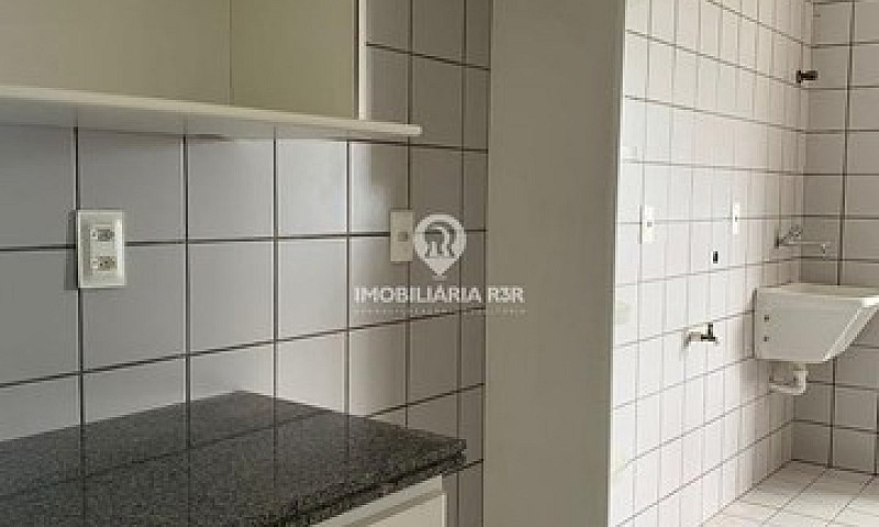 8120 Apartamento Bai...
