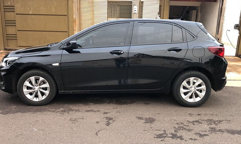 Vende-Se Onix 2020 C...