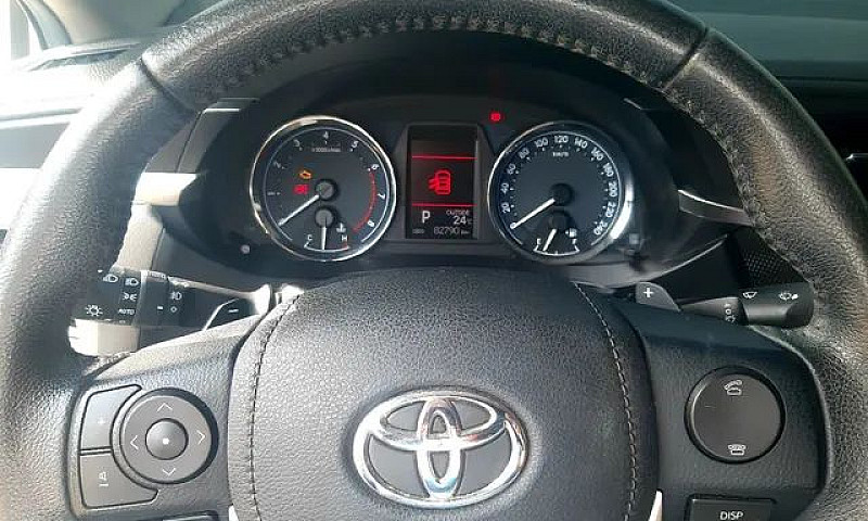Toyota Corolla Xei 2...