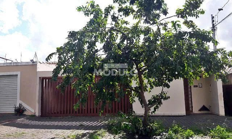 Casa Residencial Par...
