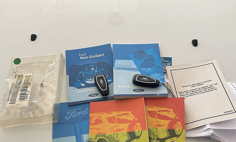 Ford Ecosport Titani...