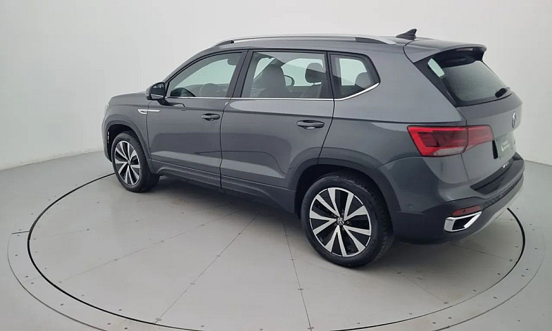 Volkswagen Taos High...