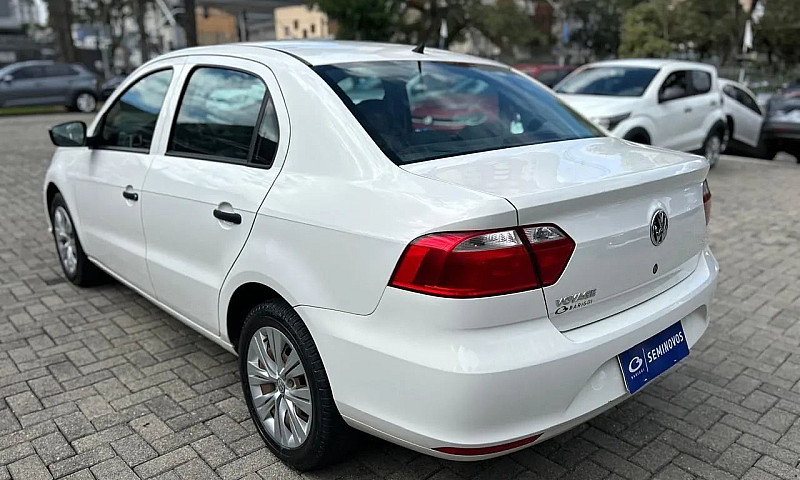 Volkswagen Voyage 1....