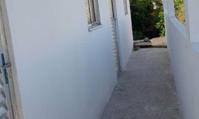 Aluga-Se Casa...